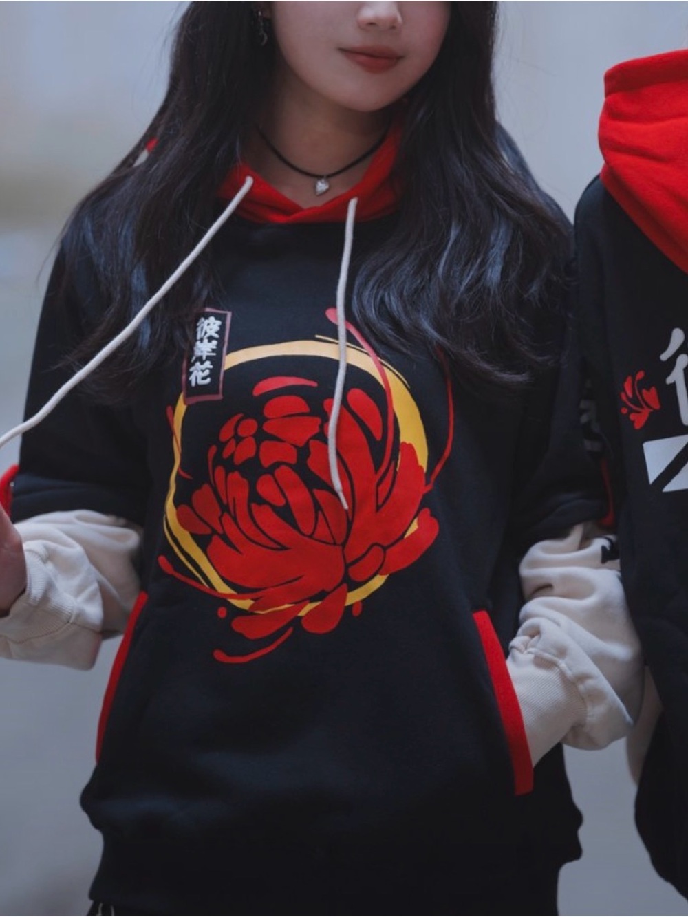 OHMONAH Girl_DM_ Collaboration Hoodie size Small